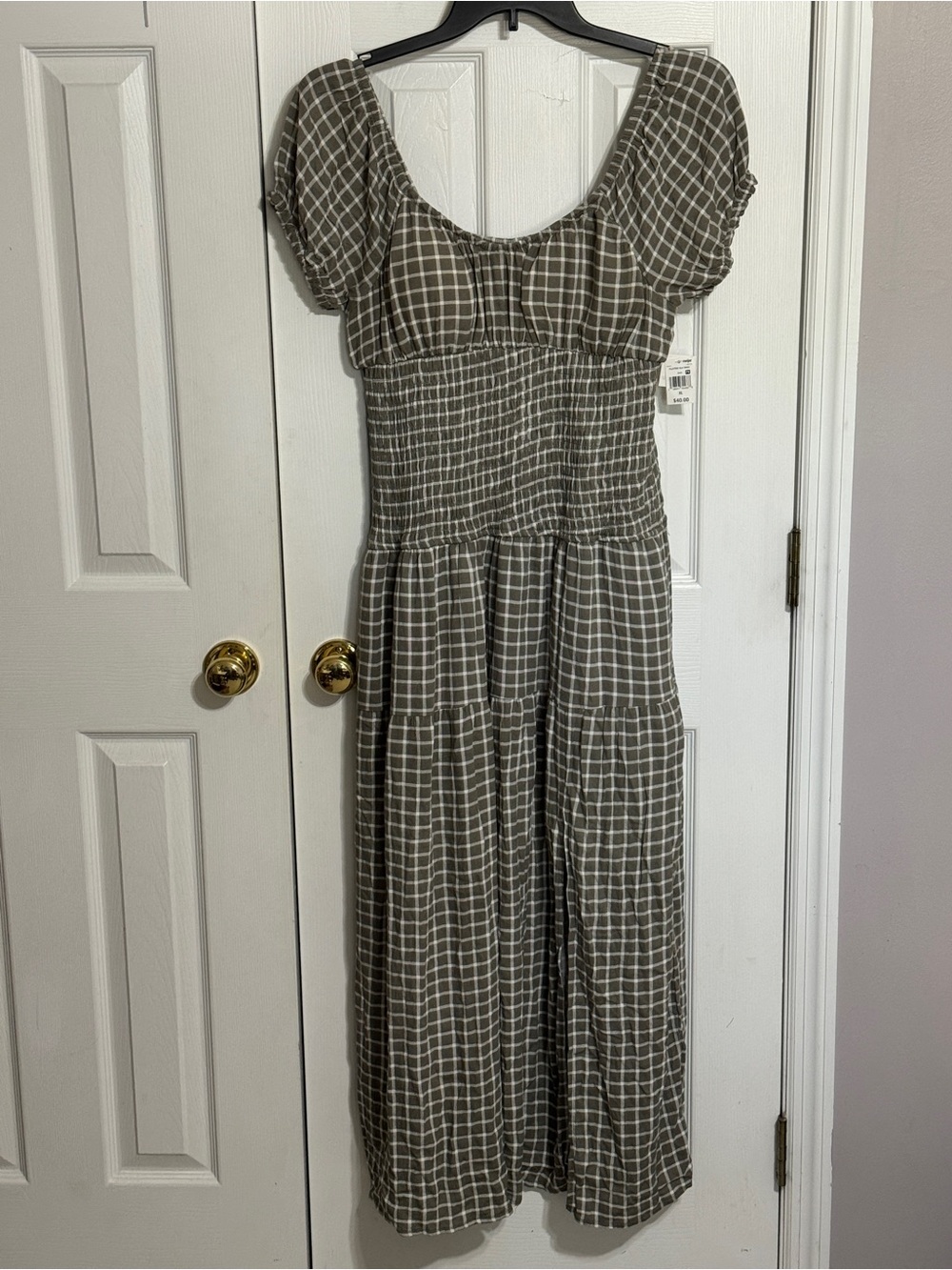 Ultra Flirt Olive Grid Puff-Sleeve Midi Dress